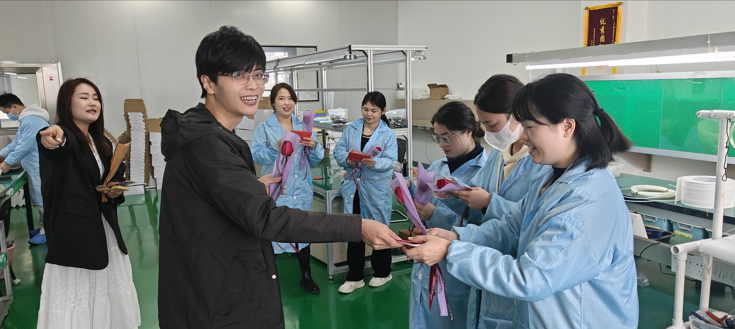 3.8女神節(jié)快樂丨不懼時(shí)光，自成光芒